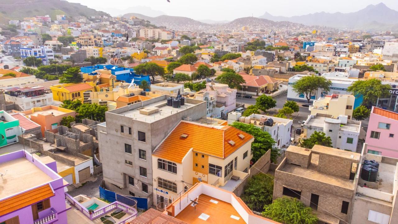 Simabo'S Backpackers' Hostel Mindelo Exterior foto